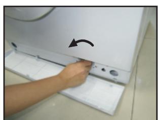 TECNOLEC TUL712 - Cleaning the drain pump - 2