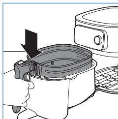 PHILIPS HD9880/90 - Placing the removable mesh bottom - 4