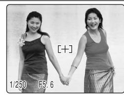 FUJIFILM FinePix Z2 - Utilisation du verrouillage AF/AE - 4