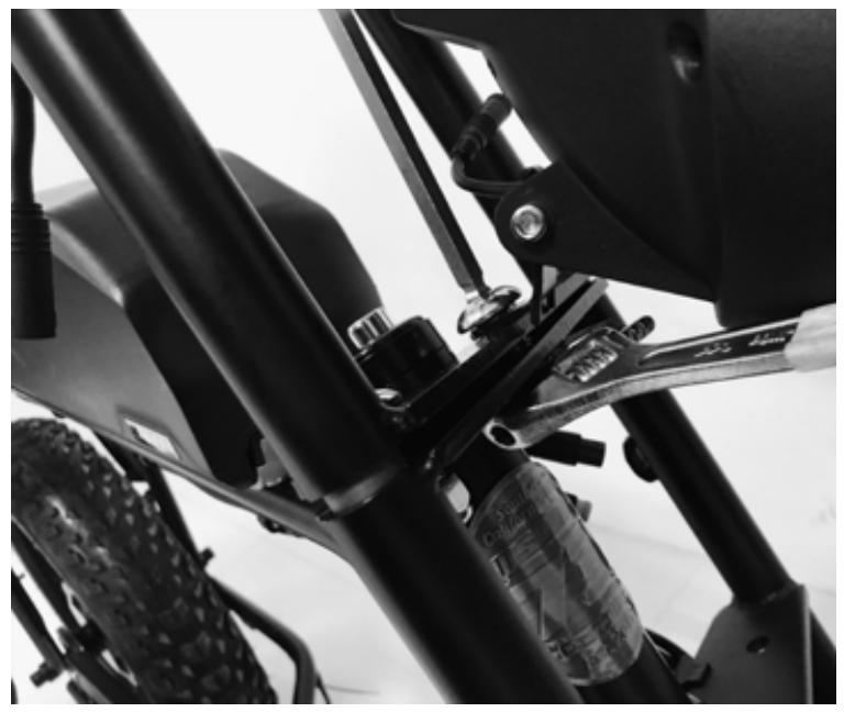 GREEN ARMY SUPER 735VELO ELECTRIQUE - ACTION: gonflez les pneus - 23