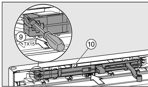 MIELE HFN 29683 DNR - Installer l'amortisseur de porte - 1