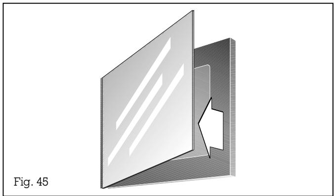 GAGGENAU EB 261-120 CG BLANC - Démontage de la paroi vitrée du four - 2