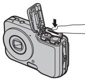 FUJIFILM FINEPIX A 180 - Retrait des cartes mémoire - 1