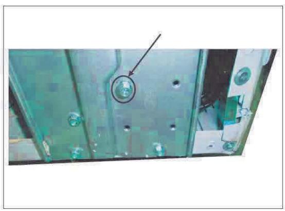 THOMSON CONGELATEUR TCHS02E - Installation des roulettes - 5