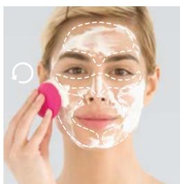 FOREO LUNAMINT - APPLIQUEZ VOTRE PRODUIT NETTOYANT - 1