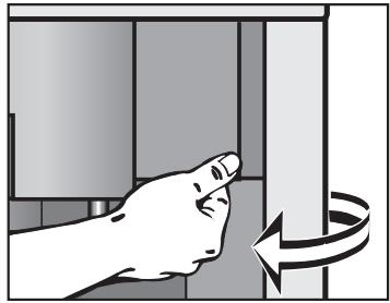MIELE CVA 5060 TITANE - Remplir le réservoir d'eau - 2