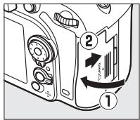 NIKON D7200 18-105MM VR - Insérez l'accumulateur et la carte mémoire. - 6
