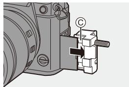 PANASONIC OMe51R - Mise en place du support pour cable - 2
