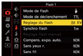 PANASONIC OMe51R - Appuyez sur pour régler l'intensité du flash, puis appuyez sur MEBU ou - 1