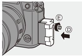 PANASONIC OMe51R - Mise en place du support pour cable - 3