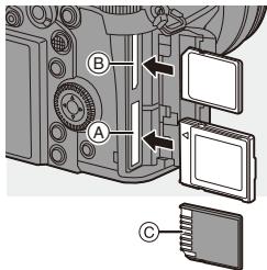 PANASONIC OMe51R - Insérez les cartes. - 2