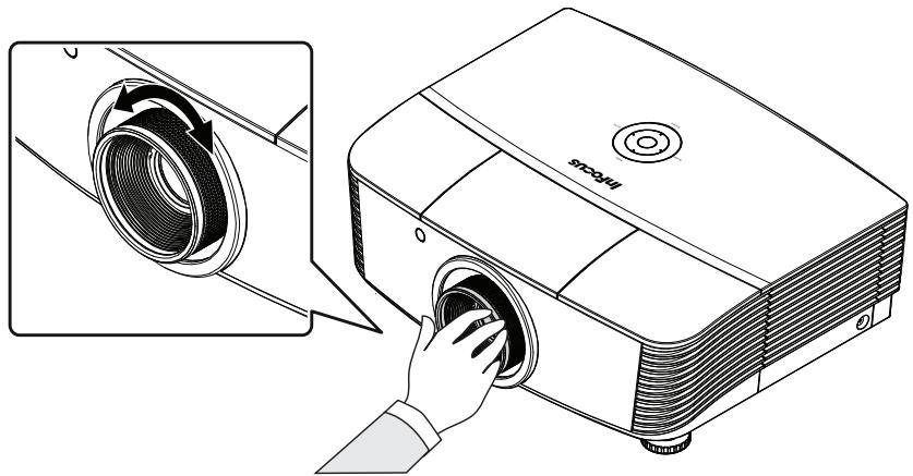 INFOCUS SP8604 - Réglage de la bague de zoom, de la mise au point et de la distorsion - 2