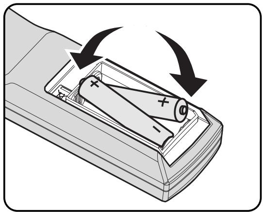 INFOCUS SP8604 - Insérer les piles de la télécommande - 2