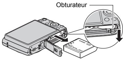 CASIO EX-Z450B - Ouvrez le couvercle de batterie et retirez la batterie actuelle. - 1