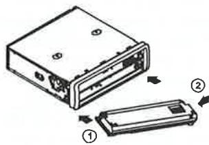 NEOM AR2011BTC - Mise en place de la façade détachable - 1