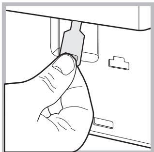 HOTPOINT FDG 9640 B FR - Ouverture manuelle du hublot - 4