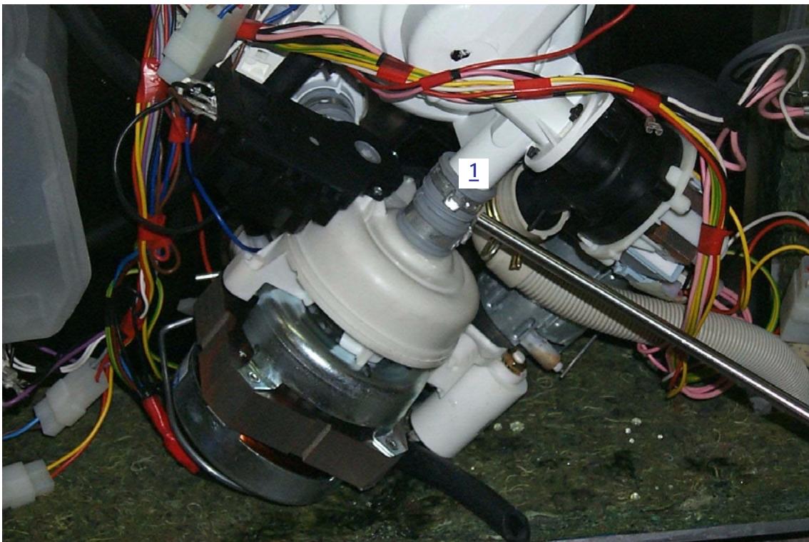 ARISTON LV67RANBDANTHRACO - DÉMONTAGE DU GROUPE MOTEUR - CARTER - 4