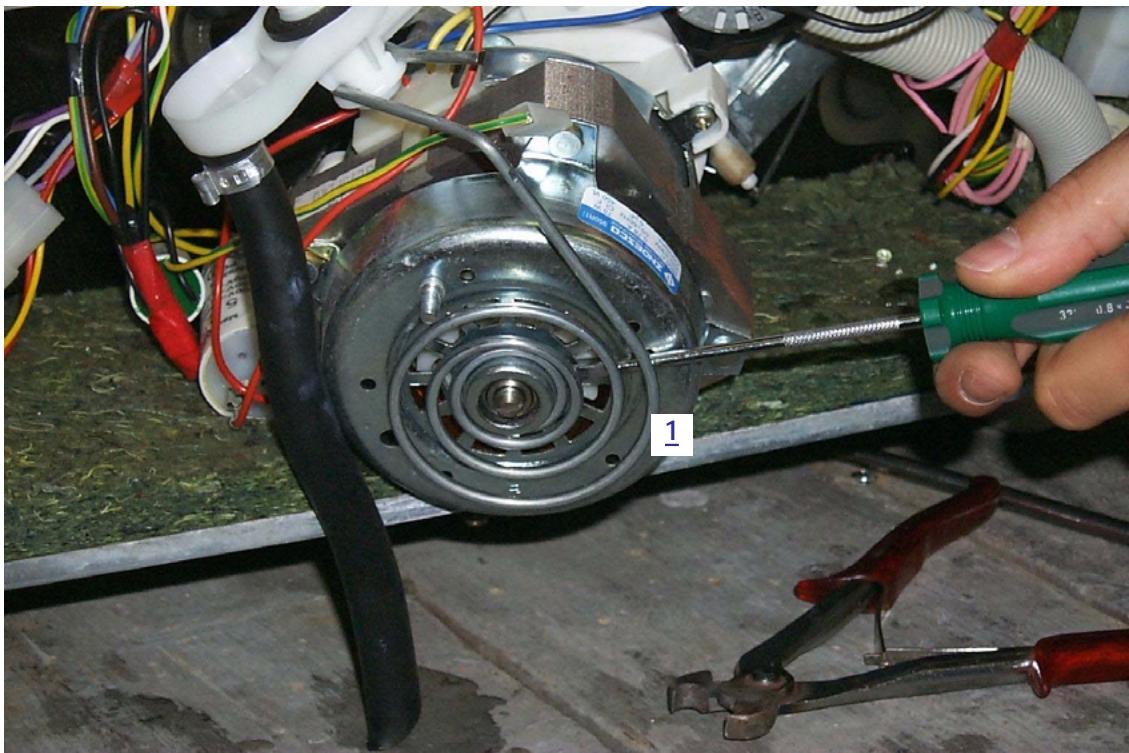 ARISTON LV67RANBDANTHRACO - NOUVEAU SYSTEME DE FIXATION DU MOTEUR - 2