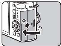 PENTAX Q-S1 GRIS MTL ROUGE CARMIN - Introduisez la carte à fond avec l'étiquette de la carte mémoire orientée du côté de l'écran. - 2