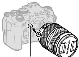 OLYMPUS OM-D-EM1 MARK ii - Montage d'un objectif sur l'objet photo - 2