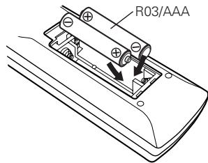 DENON AVR 1610 BK - Insertion des piles - 2