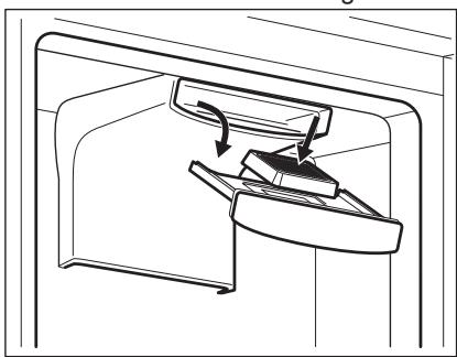 ELECTROLUX ENT8TE18S - Remplacement du filtré CleanAir - 3