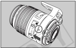 CANON EF 100MM F/2.8L MACRO - Fixation et retrait du collier de montage sur trépied - 2