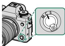 FUJIAPN HYBRIDEX-1T5 - The STILL/MOVIE Mode Dial (MOVIE) - 6