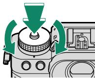 FUJIAPN HYBRIDEX-1T5 - The Shutter Speed and Sensitivity Dials - 2