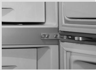 GORENJE NC - Inversion du sens d'ouverture de la porte - 2