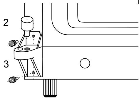 BRANDT CR1701 - Montage de la plinthe - 1