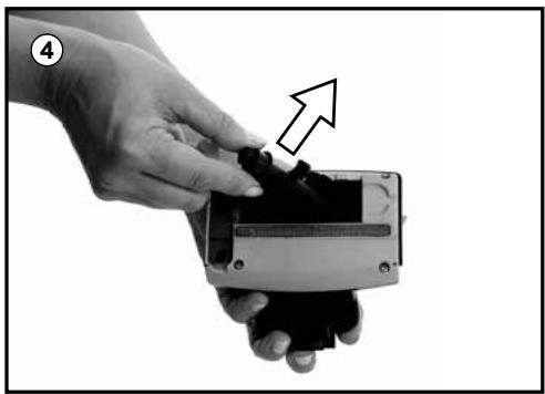 BISSELL B2278N - To remove brush roll for cleaning: - 4