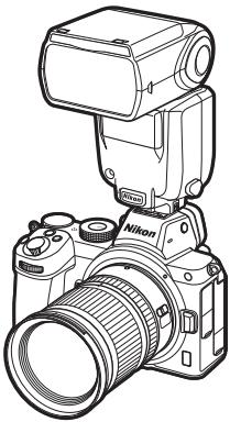 NIKON Z5+24-50MM+FTZ - Installez un flash sur la griffe flash de l'appareil photo. - 1