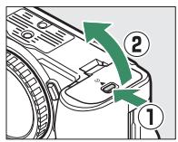NIKON Z5+24-50MM+FTZ - Insertion de l'accumulateur - 1
