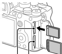 SONY alpha7siii - 3: Insérer une carte mémoire dans l'appareil photo - 2