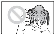 FUJIFILM FINEPIX HS50 EXR - Comment tenir l'appareil photo - 2