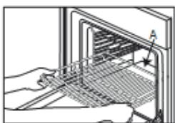 INDESIT 67G1KMW/EN - CÓMoyo INTRODUICIR LAS REJILLAS Y OTROS ACCESORIOS EN EL HORNO - 1