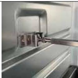 ELECTROLUX MINI FOURES046DIGIT - Using the rotisserie function - 2