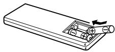 DENON DCM-280 - Insertion de la pile - 2