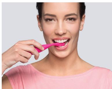 FOREO iSSA PLAY COBALT BLUE - APPLIQUER LE DENTIFRICE - 1