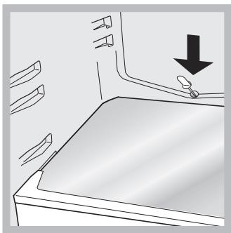 INDESIT INCB310AA - Het ontdooien van het koelgedeelte. - 1