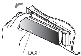 CLARION DB 288 RU - Retrait du clavier de commande amovible (DCP) - 2