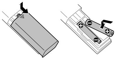 SONY GTRXB7 BLUE - Insertion des piles - 1