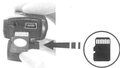 VIVITAR DVR685 - Insertion de la carte mémoire - 4