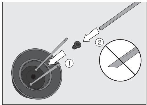 MIELE CVA6805BW - Démonter le couvercle du pot à lait et nettoyer à l'aide du goupillon. - 3