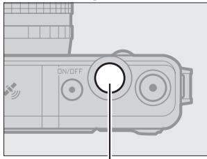 NIKON 1 AW1 BK 11-27.5 - -Prenez des photos à l'aide du déclencheur. - 1