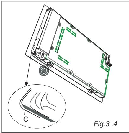 WESTLINE WPGO2GN - INSTALLATION DANS L'ARMOIRE DE CUISINE AVEC PORTE (Fig.3.7) - 1