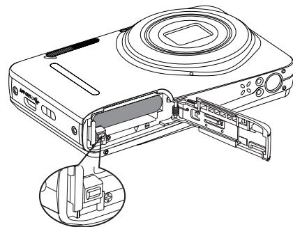 KODAK FZ53-BH - Installes la batterie et la carte mémoire - 4