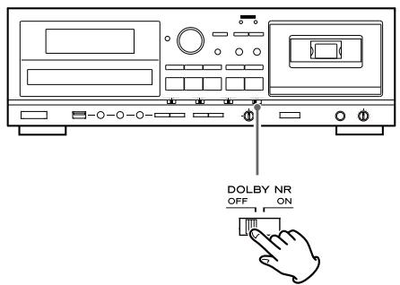 TEAC AD-800 - Réglez le commutateur DOLBY NR (réduction de bruit). - 1