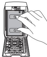 FUJIFILM SP2 GOLD - Retrait de la cassette film INSTAX mini utilisée - 5